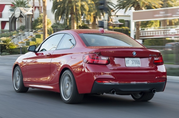 https://wcar.sets.lv/cars/BMW/2. sērijas Coupe/1400668380-2014-BMW-M235i-36.jpg
